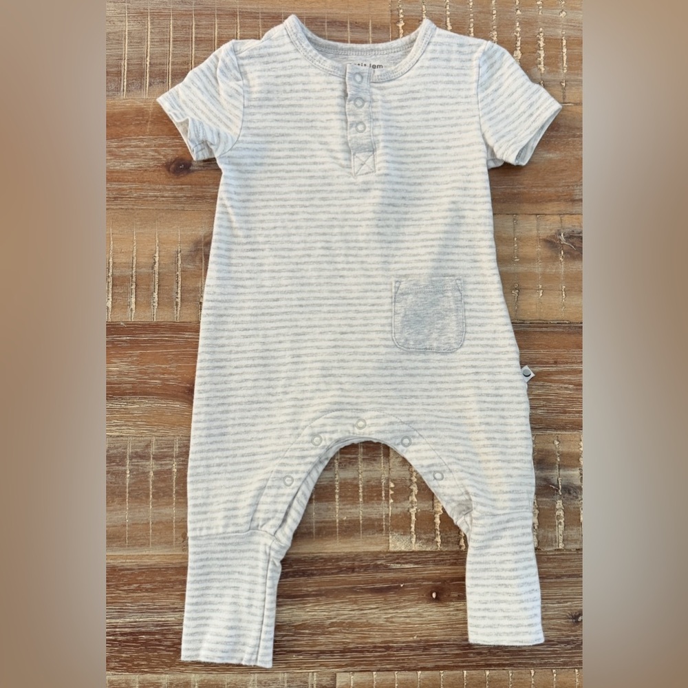 Petit Lem Organic Cotton Romper - Grey Stripe print 3M